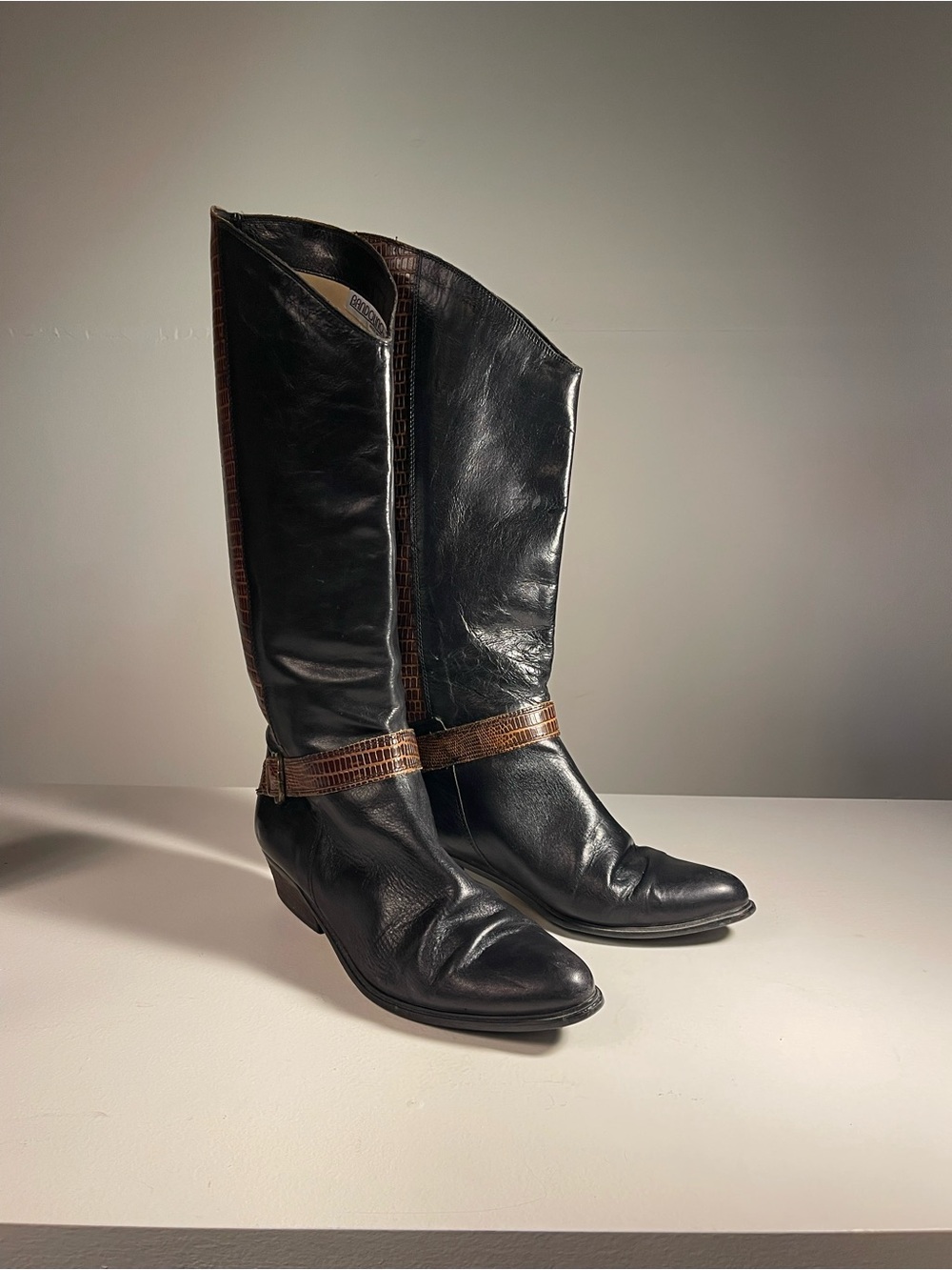 Vintage Bandolino Italy Size 10 Black Leather Lizard Riding Boots